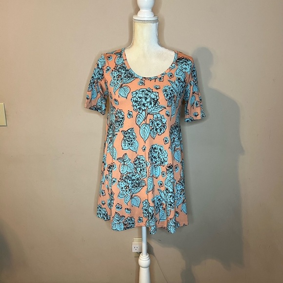 ⭐️LuLaRoe Floral Print Peach and Blue - Picture 2 of 7